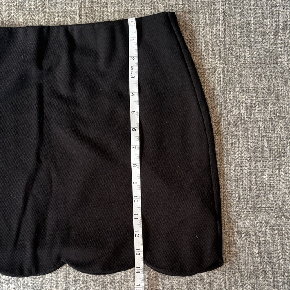 Topshop Black Mini Skirt with Scalloped Hem - Picture 3 of 6
